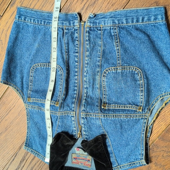 The Beverly Hills Denim Company - Vintage Denim Zip Up Vest With Velour Collar - Picture 6 of 7